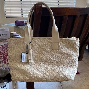 Massimo Dutti cream leather purse
